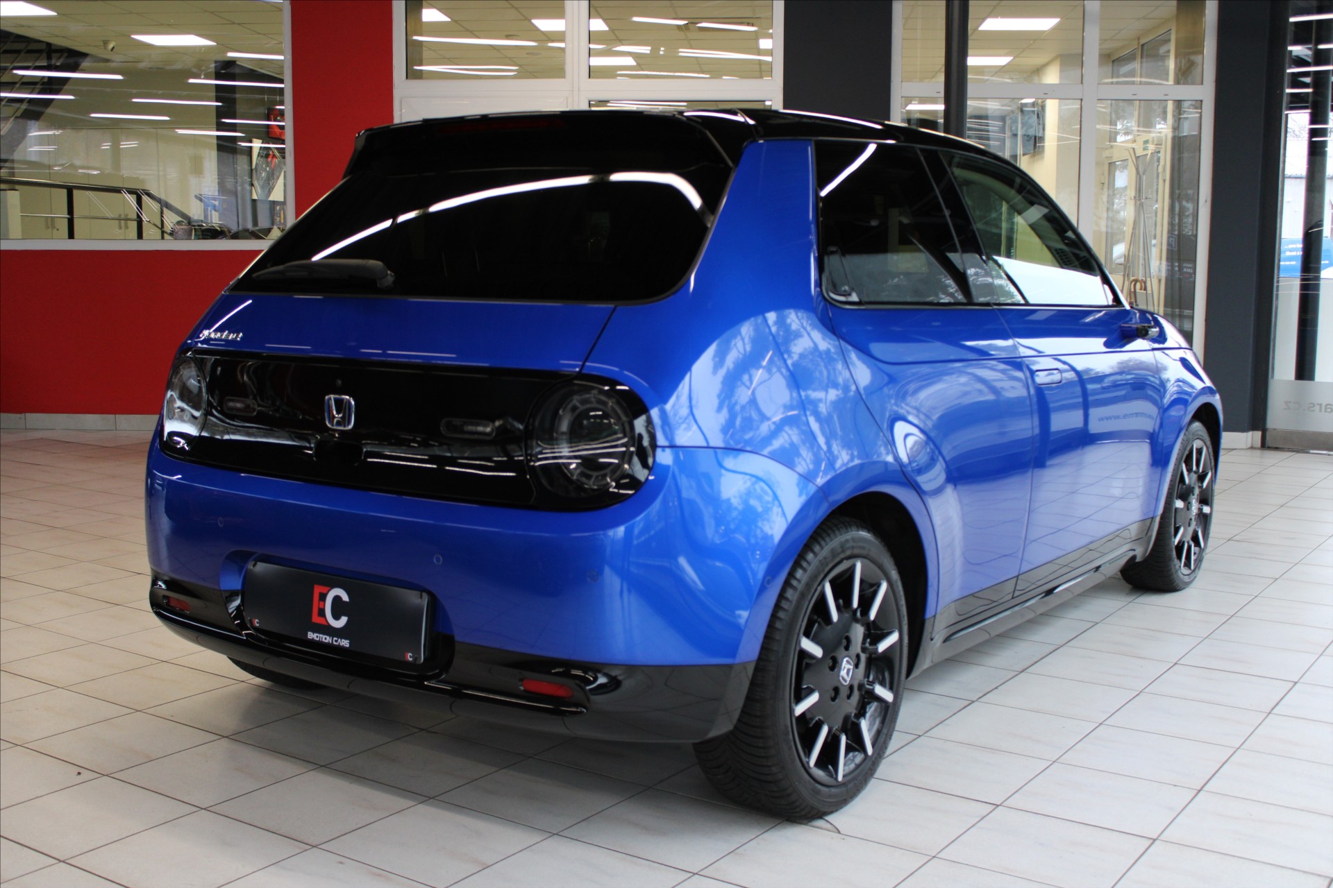 Honda e